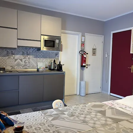 Flat Policlinico G B Rossi Borgo Roma
